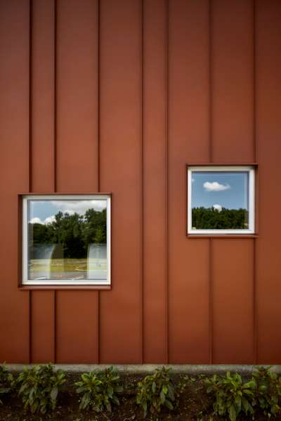 Daycare center in Holstebro welcomes children and nature in steel profiles from top to bottom, Nørre Boulevard 57, 7500 Holstebro, Denmark